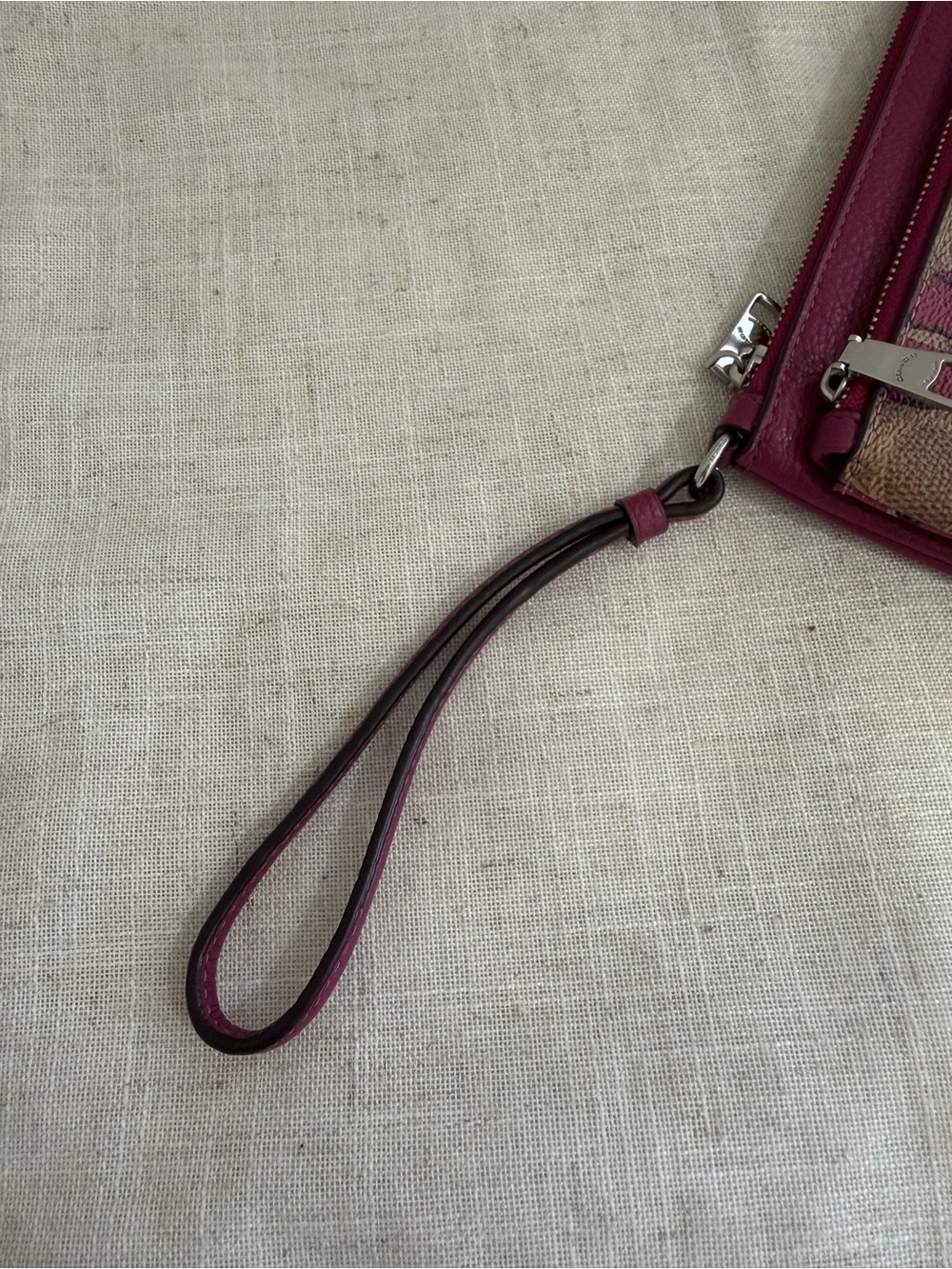 Coach Brown Signature Pink Red Bow Print Zip Wallet Wristlet - Picture 5 of 8